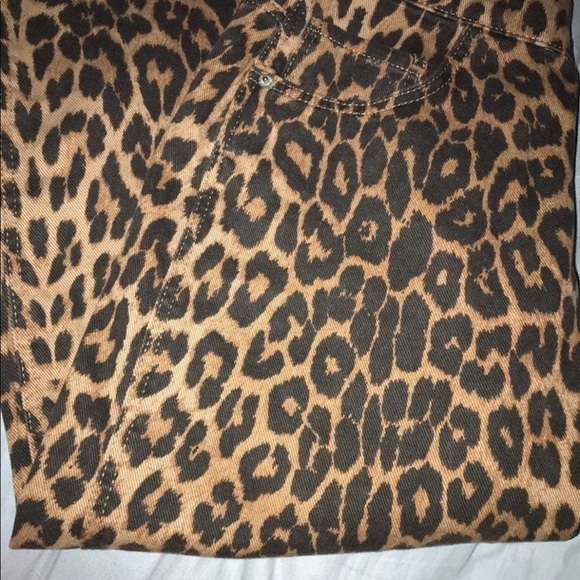 Zara leopard denim skirt - Picture 6 of 6